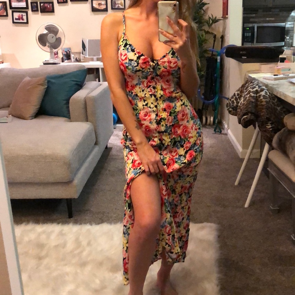 F21 BACKLESS BUTTON DOWN MIDI DRESS